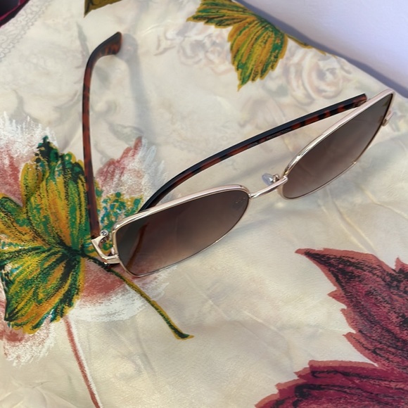 Rectangular sided sunglasses - Picture 3 of 5